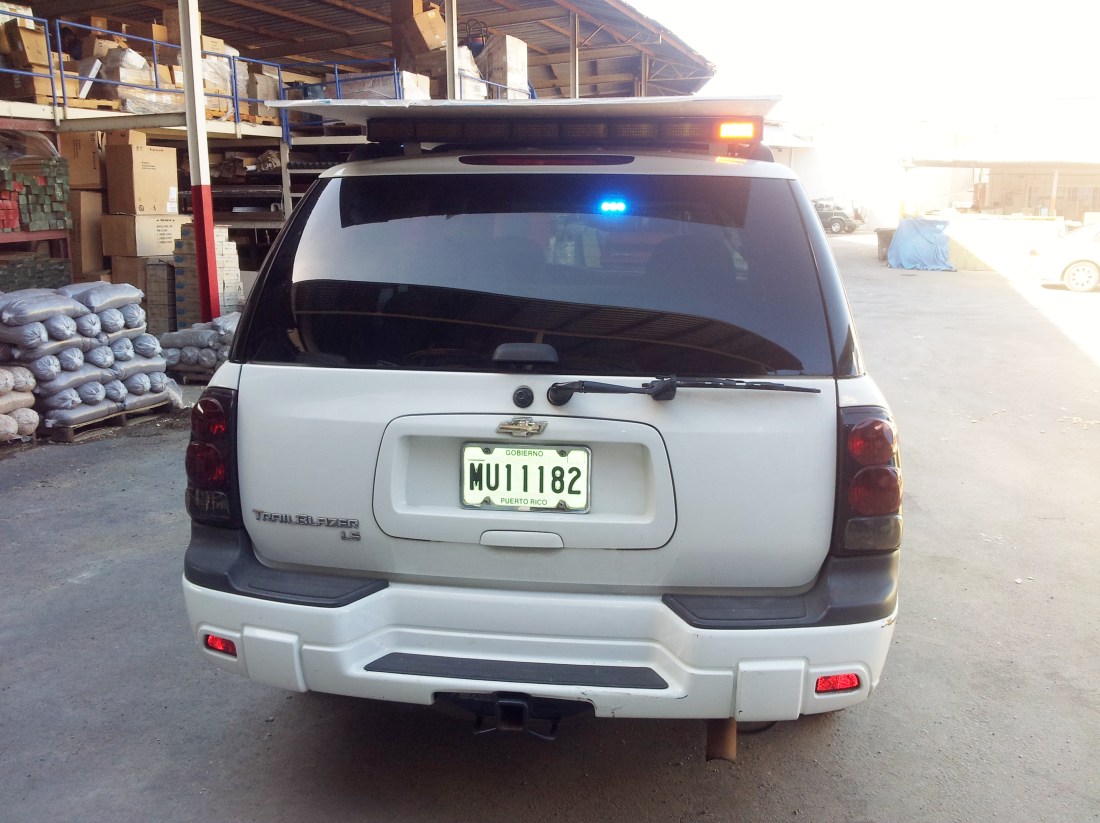 VEHICULO DE OMMEAD UTILIZADO PARA CARGAR 