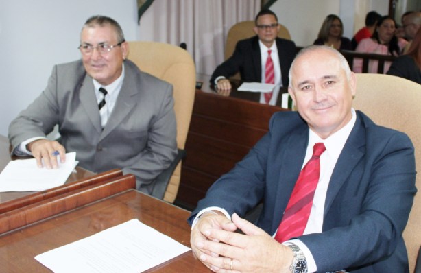 Hon. Wilfredo Morales Colón (PNP) y Hon. René Román Valderrama (PPD)