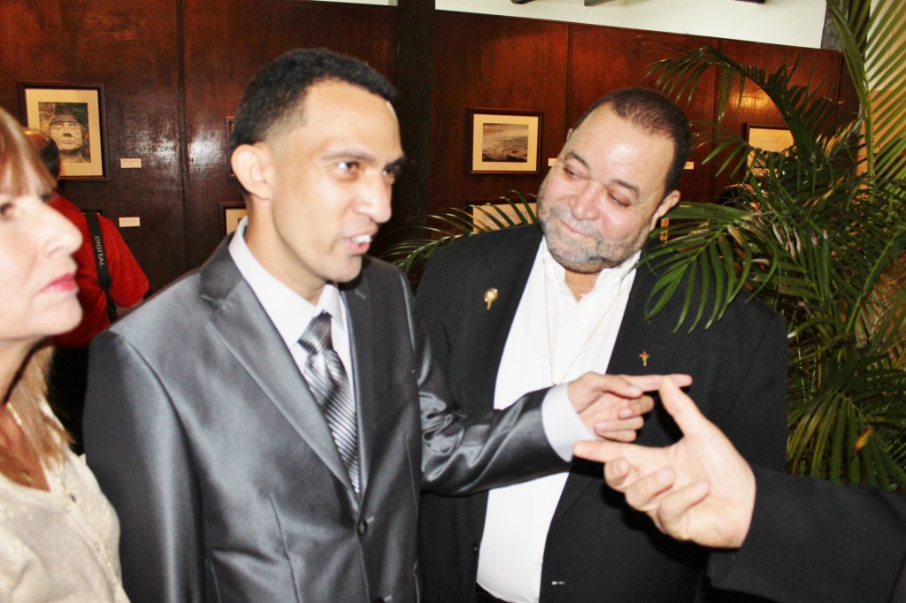 130405 LUIGI EXPOSICION FOTOGRAFICA (192)