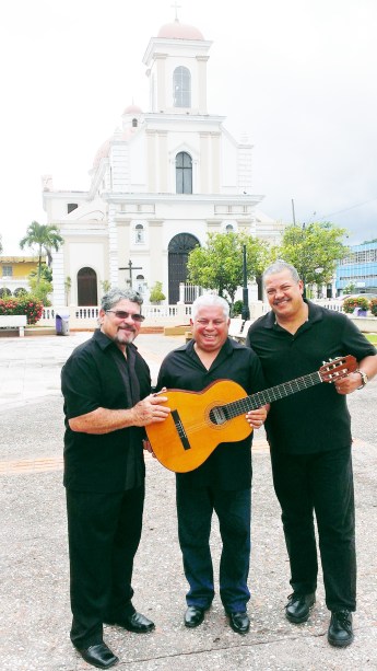 TRIO LOS ROMANTICOS (7)