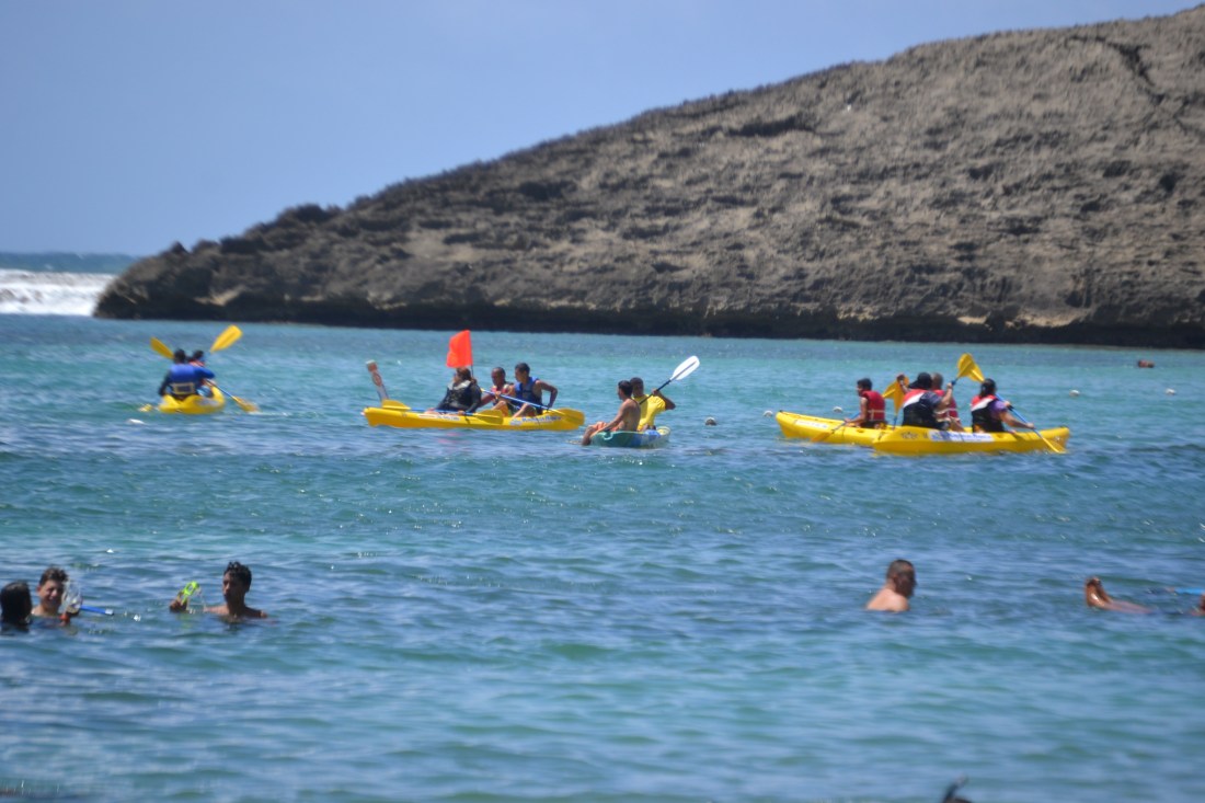 130721 KAYAKEO EN PLAYA PUERTO NUEVO (2)