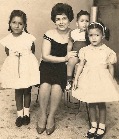 Familia de Moisés navedo en 1963 (Fototeca Jimmy Rosario