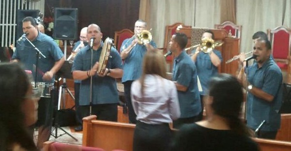 PLENA PAL CIELO CON EL VEGABAJENO JESUS MELENDEZ
