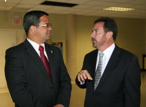 Con el maestro de ceremonias, Luis Vigoreaux