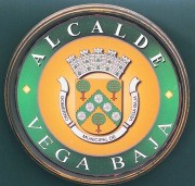 ESCUDO ALCALDE DE V EGA BAJA