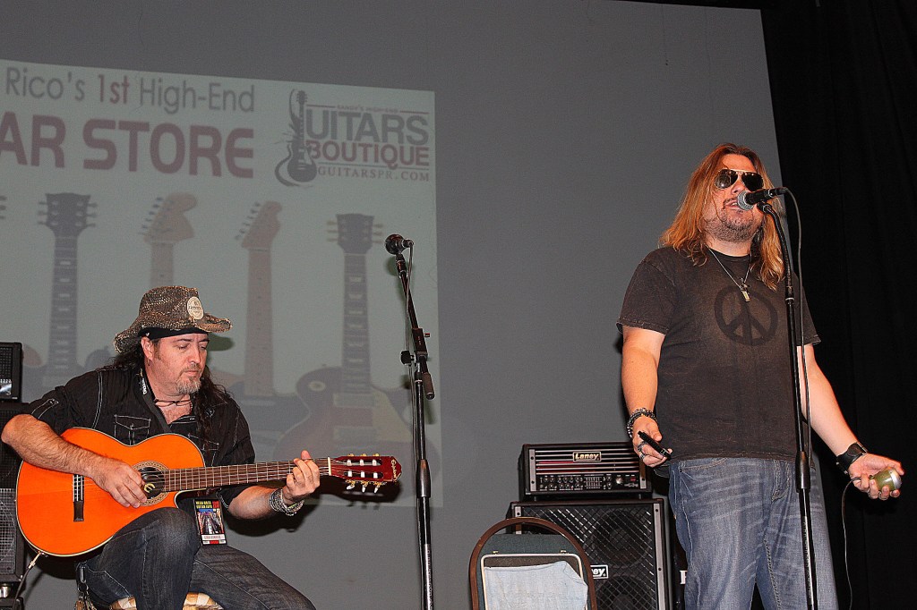 EXPO GUITAR EN VEGA BAJA POR LUIGI