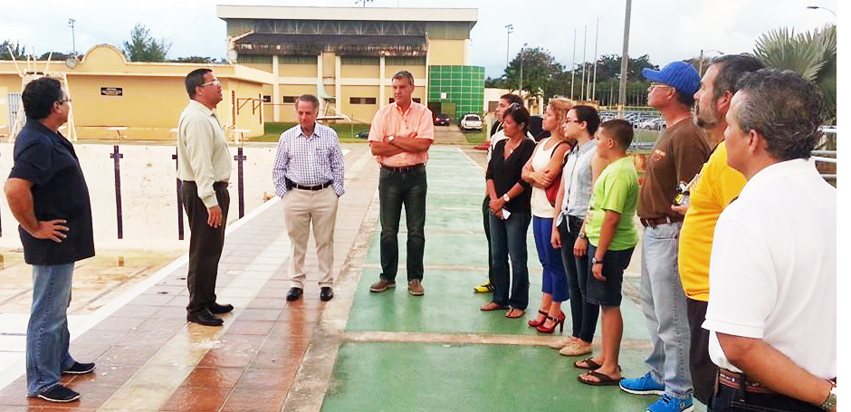 reunion de la piscina