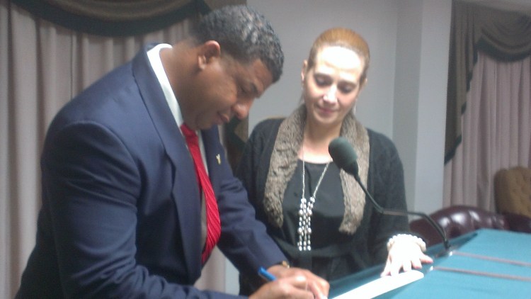 130717 JURAMENTACION DEL VICEPRESIDENTE DE LA LM RAFAEL MARTINEZ SANTOS PIRO (3)