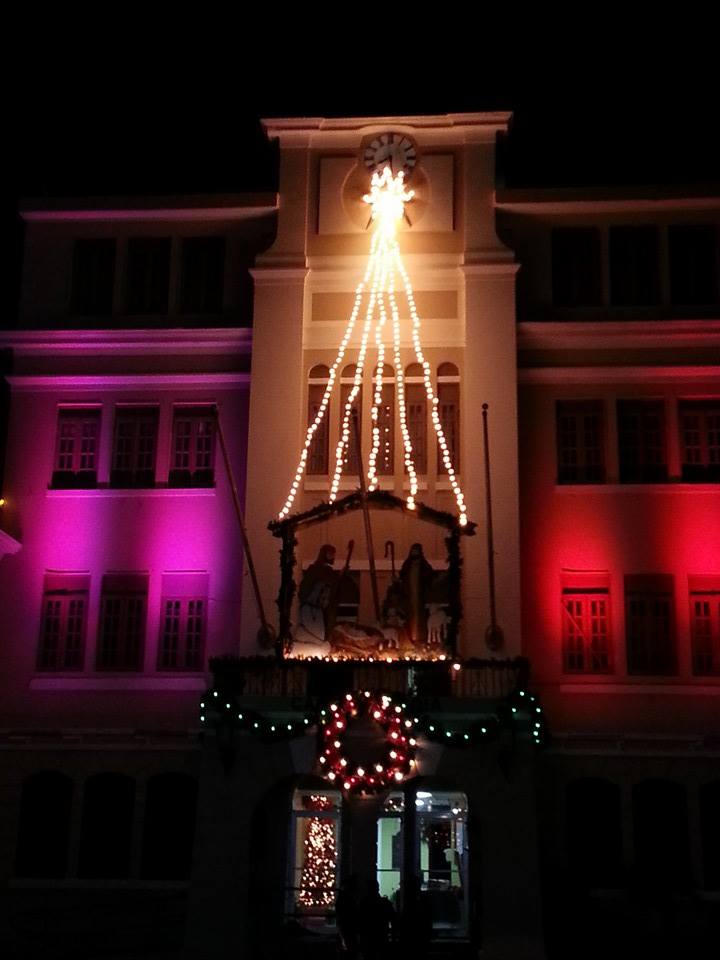 Casa Alcaldia Iluminada