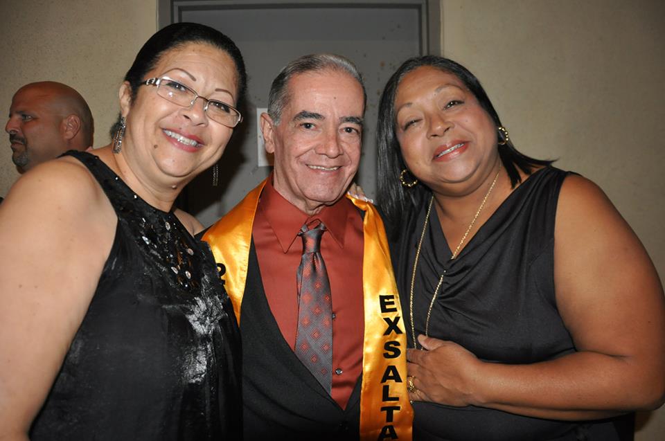 MILLY Y LOURDES NAVEDO CON YONGO CRESPO ROBERT RIVERA