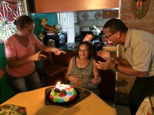 LAURA MARRERO 98 ANOS CON FRANCISCO JAVIER, ERNESTO Y JUNIOR