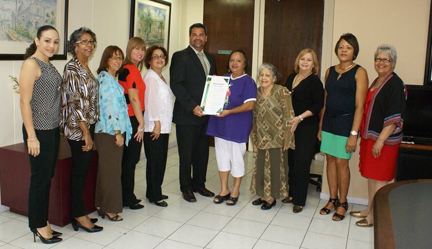 alcalde celebra dia de la mujer