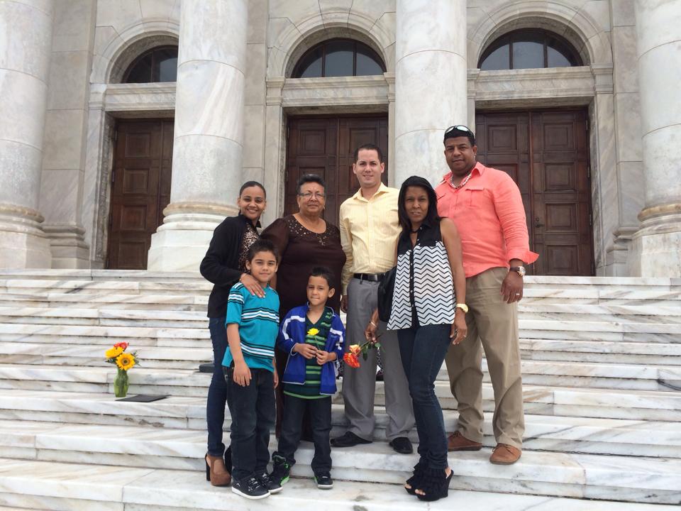 legisladores municipales visitan la casa de las leyes