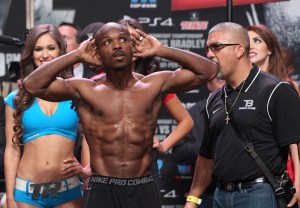 Pacquiao_Bradley_weighin_140411_009a