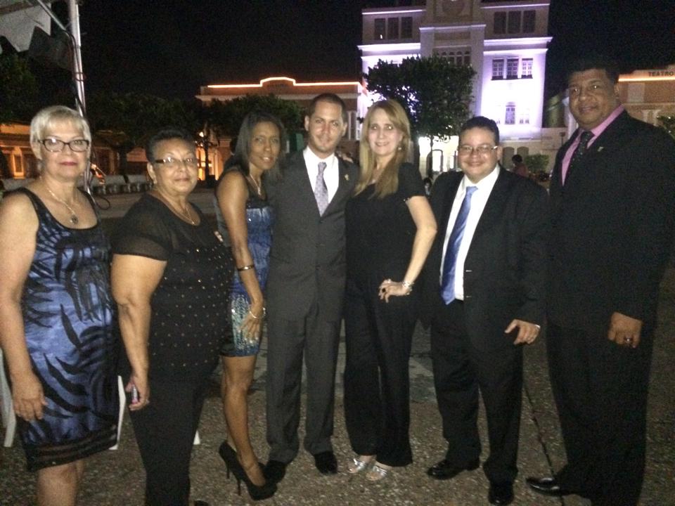 LEGISLADORES MUNICIPALES HONRAN AL PRESIDENTE DE LOS MEDICOS