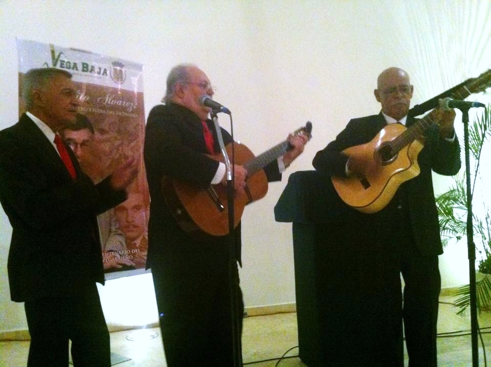 Marilyn Hernandez Fernandito Alvarez cantando canciones de Fernandito Alvarez