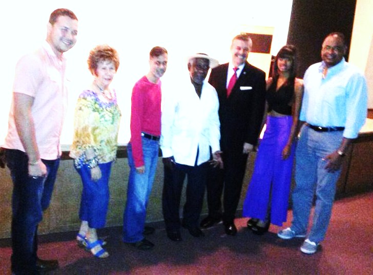 SALSA TIMBA Y SON EN CONFERENCIA DE PRENSA