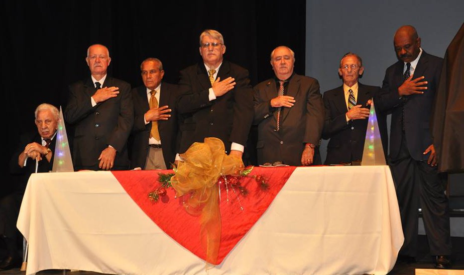 SALON DE LA FAMA DEL DEPORTE JUNTA DIRECTIVA 27 DICIEMBRE 2013