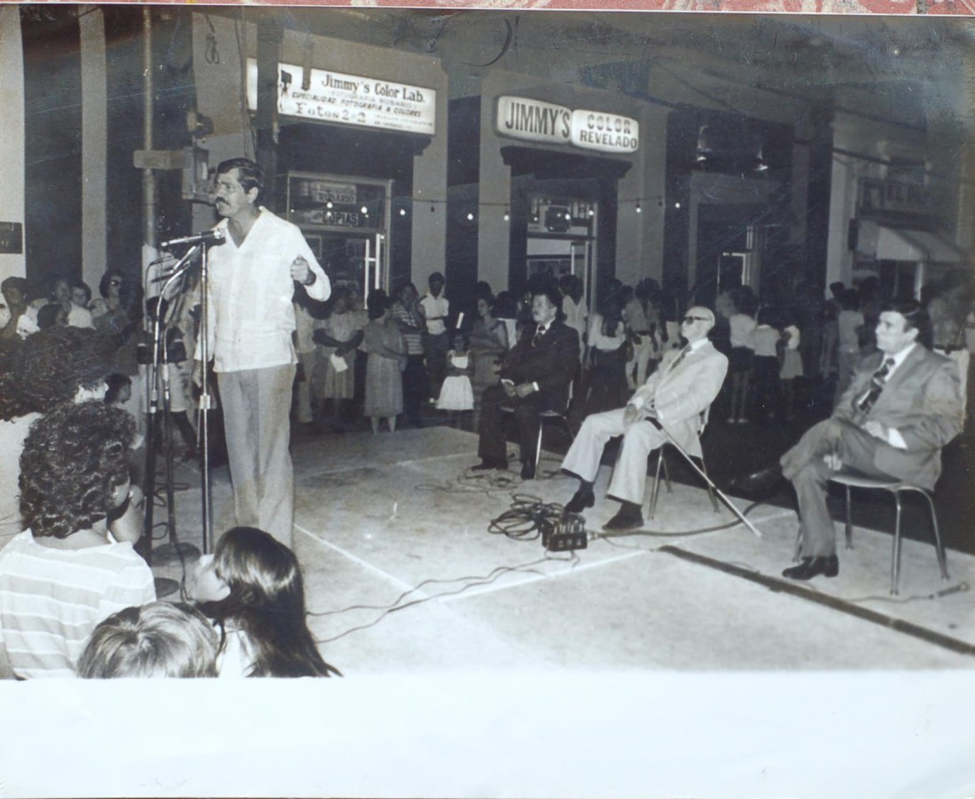 Alcalde Kuis M Cano se dirige en Homenaje Al TRio VEgabajaeño Foto-Jimmy