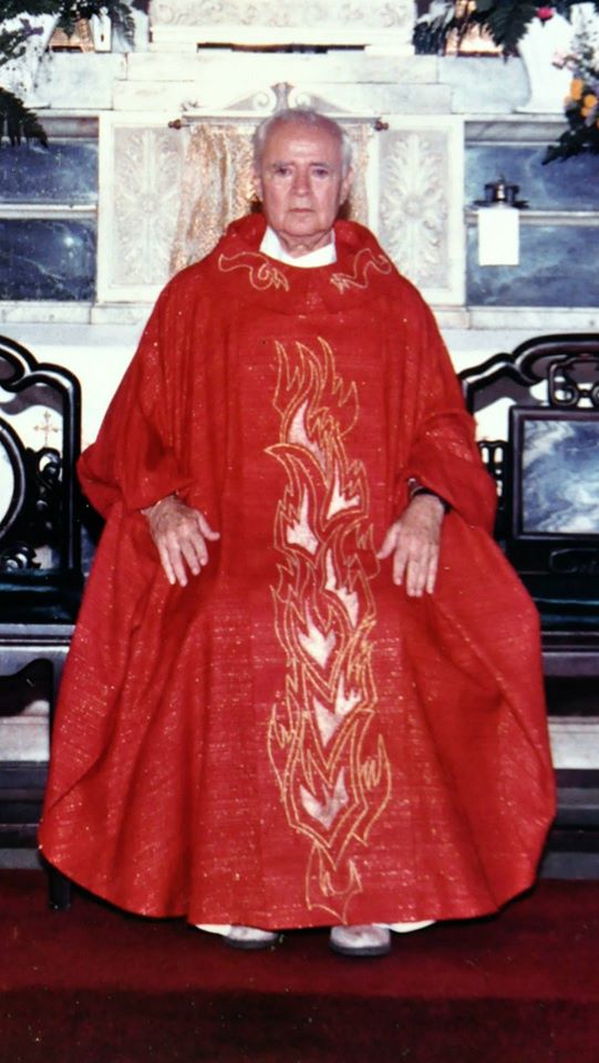 PADRE WADI EN EL ALTAR 2