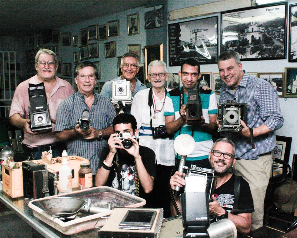 FOTOHISTORIADORES CON JIMMY ROSARIO
