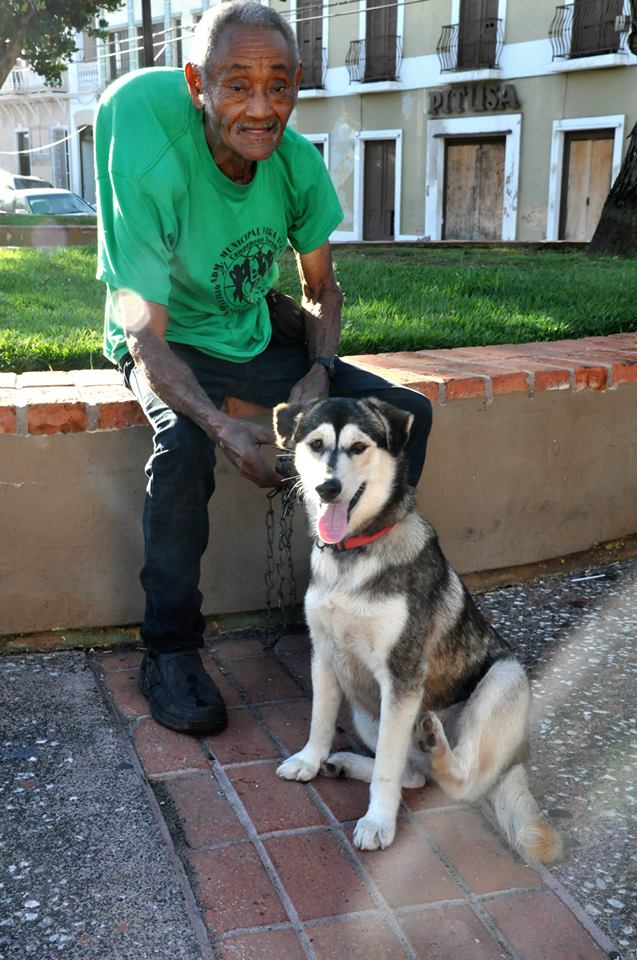 LUIS MAYSONET SANCHEZ Y SU PERRO