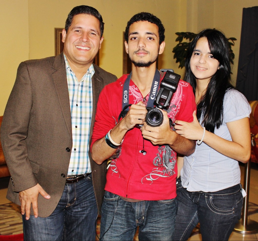 LUIGI FOTOPERIODISTAS CON NORMANDO VALENTIN