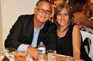 David (El Gallo) Rodríguez y su esposa