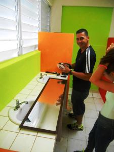 CARLOS E VELEZ TORRES ARREGLOS DE LA ESCUELA INTERMEDIA 3