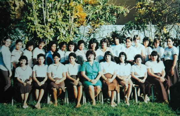 ROBERT RIVERA CASE DE REPOSTERIA CON LYDIA RIVERA SALON 110