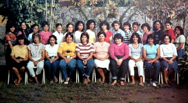 ROBERT RIVERA SALON 110 DE REPOSTERIA DE LYDIA RIVERA