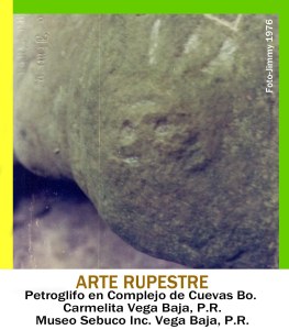 0085 Arq Petroglifo Cuevas de Vega Baja 005