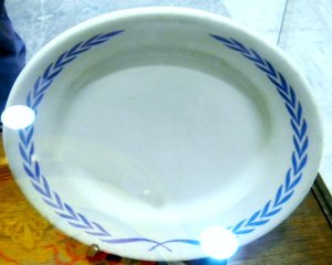 5187 FOTO CERCANA DE PIEZA DE MESA PRODUCIDA PARA UNA INDUSTRIA (2)