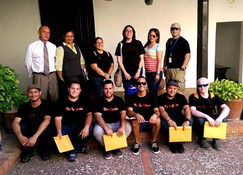 VISITA DE ESTUDIANTES DE LA PONTIFICA ESCUELA CATOLICA