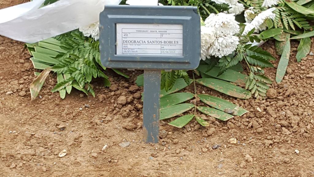 Deogracia Santos tumba en el Cementerio Nacional. 2