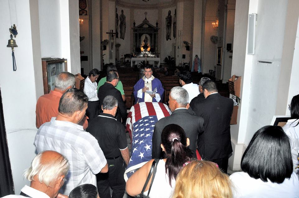 ROBERT RIVERA SANTO EL DE LA TUNA CAMINO AL CEMENTERIO 2