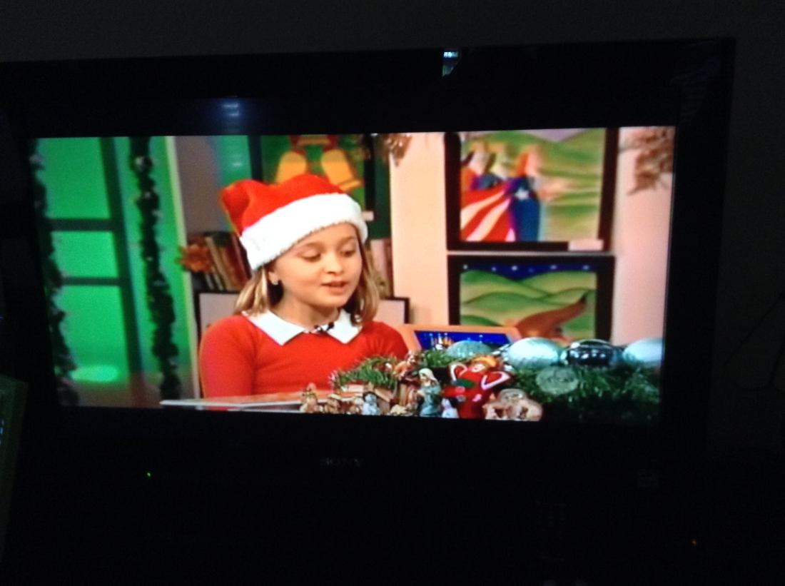 PALOMA LEYENDO CUENTO