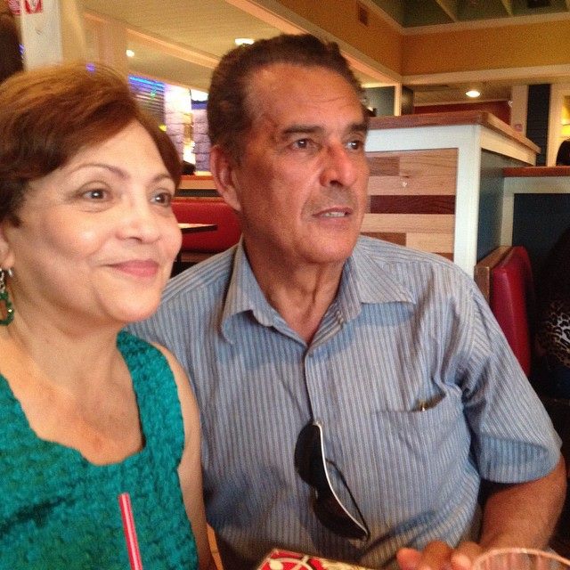 DAVID HERNANDEZ TORRES Y SU ESPOSA.jpg